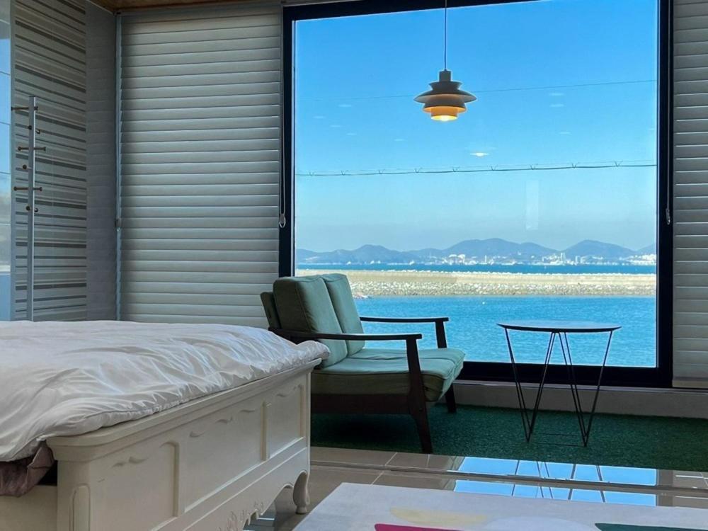 Namhae Ocean Lounge Pension Kamer foto